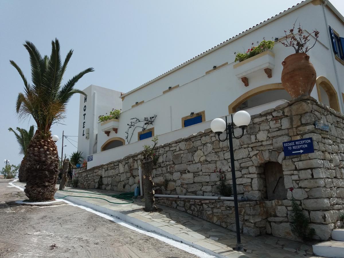 Venardos Hotel