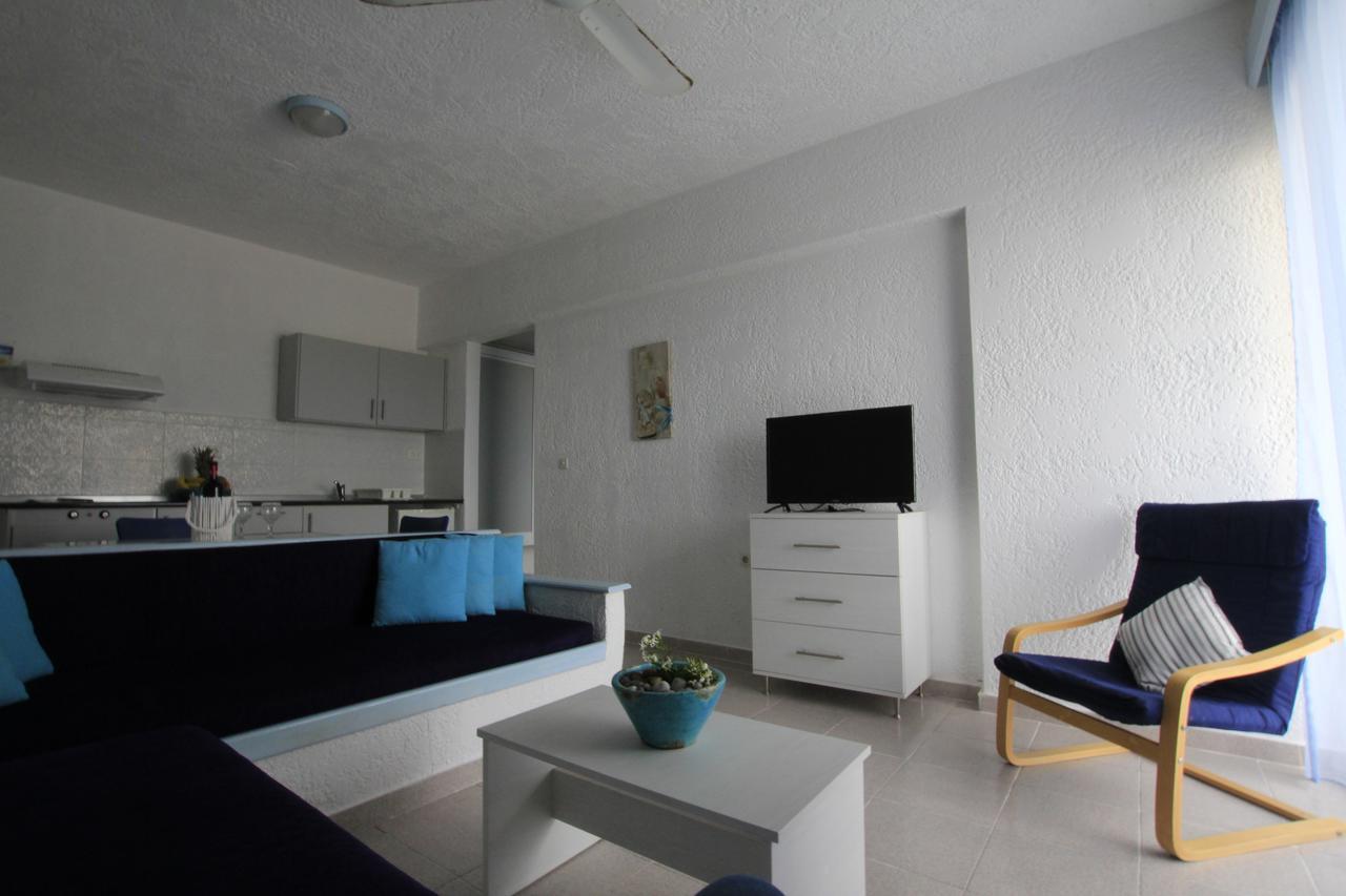 Christiana Aparthotel