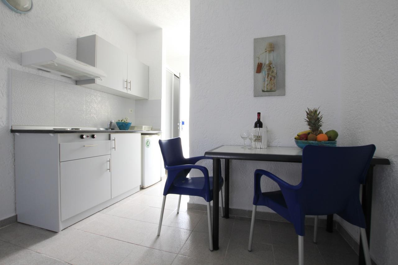 Christiana Aparthotel 2*