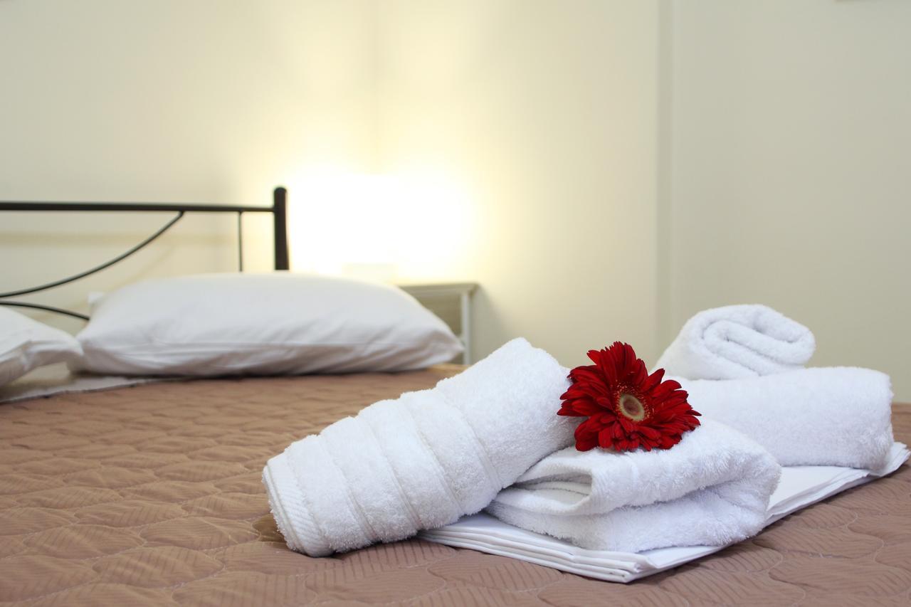 Aparthotel Niriides
