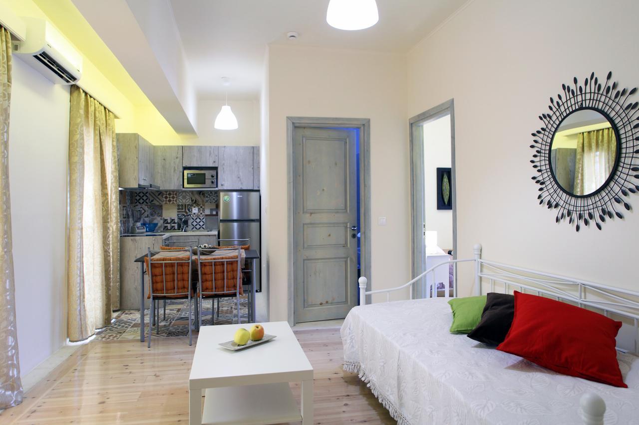 Aparthotel Niriides