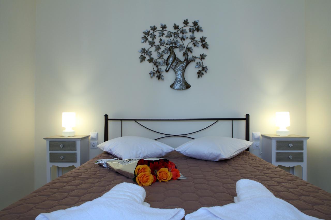 Niriides Aparthotel