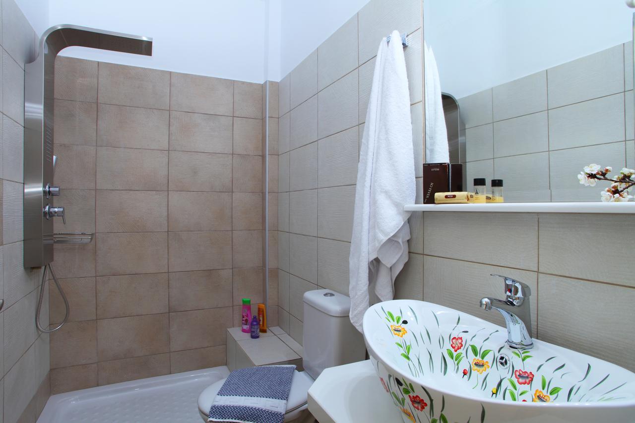 Aparthotel Niriides 3*