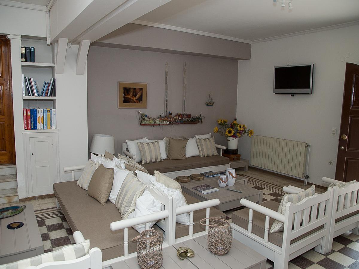 Hotel Olive Press &