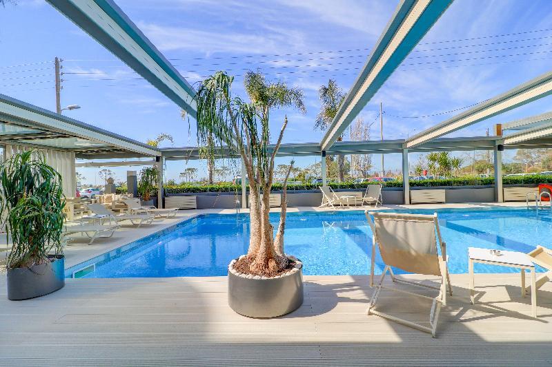 Palace Glyfada Hotel