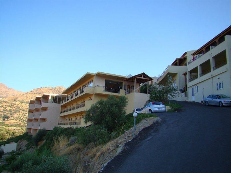 Paralos The Maxine Adults Only 3*