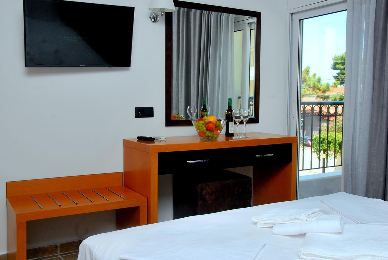 Olympia Hotel 3*