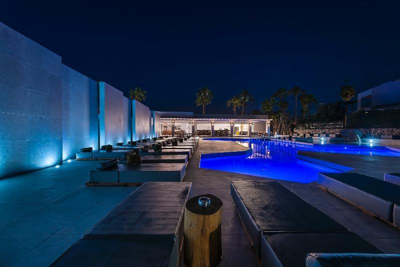 Diamond Boutique 4*