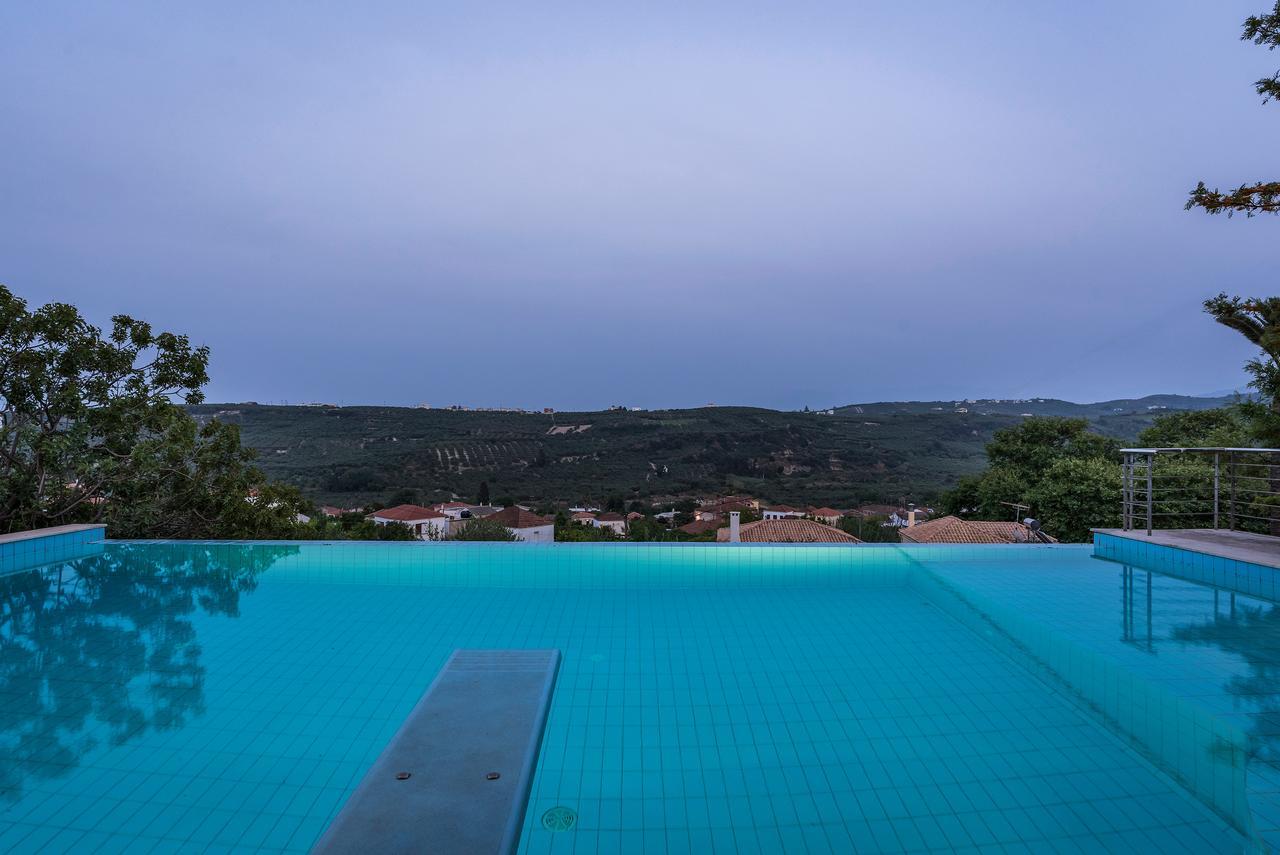 Village & Hotel 4*