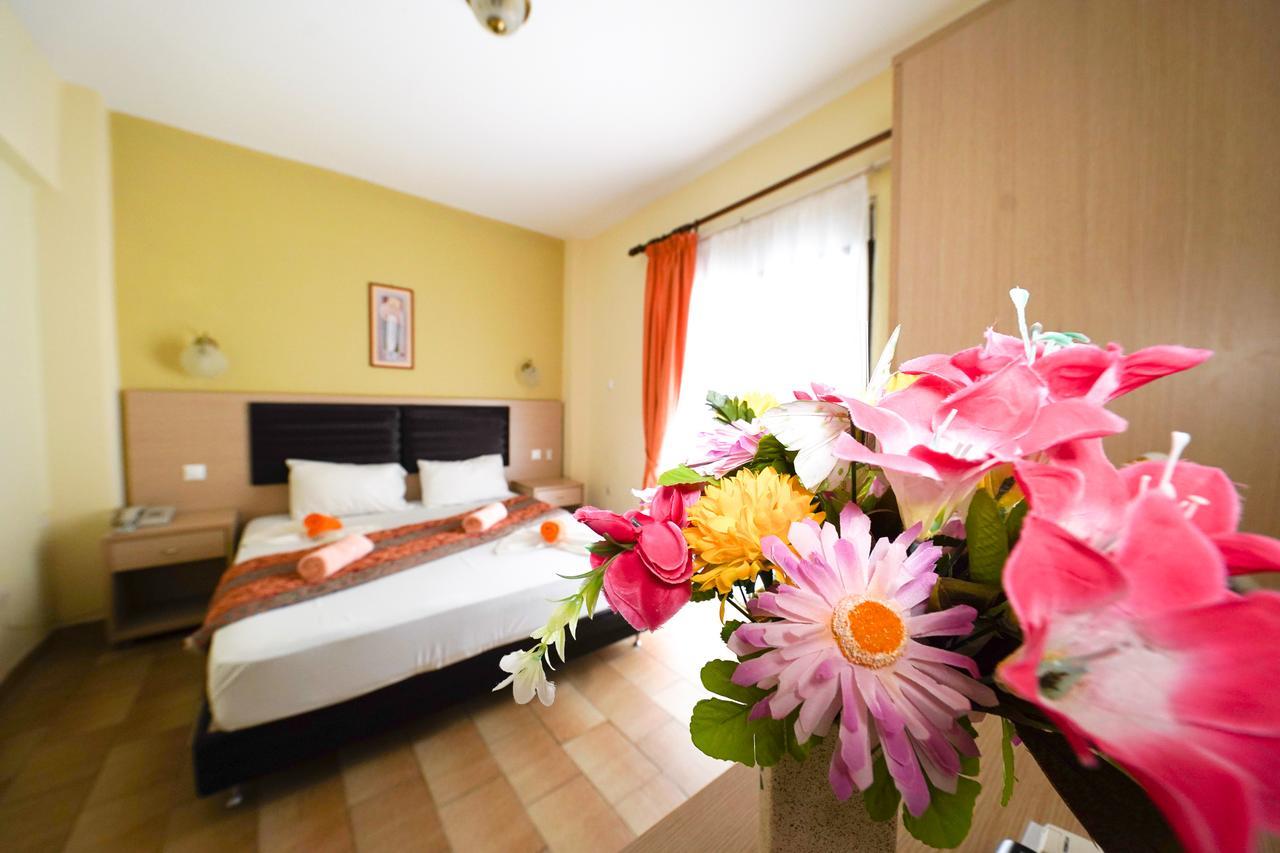 Apartment Dionisos Palms *