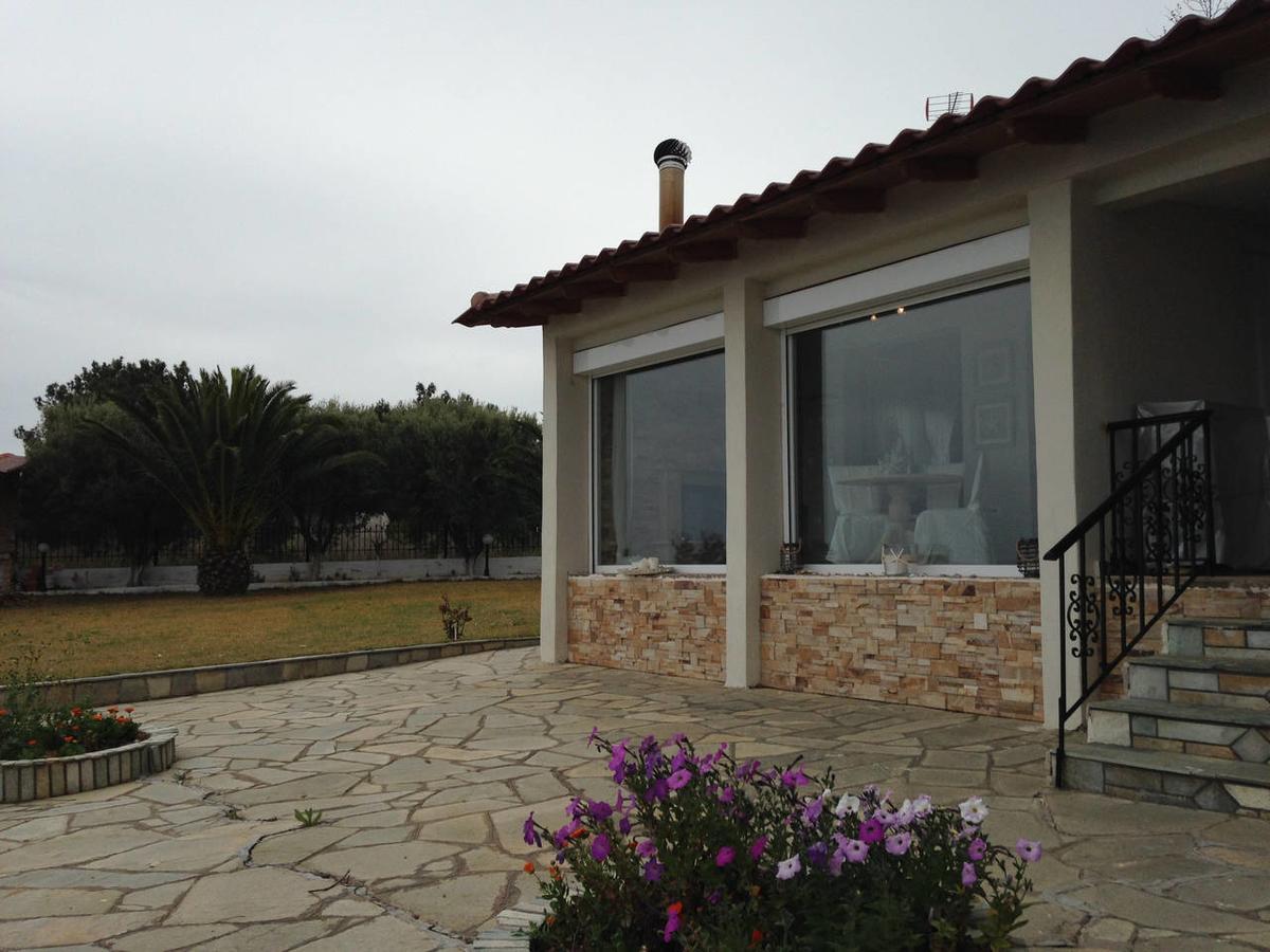 The Blue Firefly, Potidaia #feelslikehome Holiday home Nea Poteidaia
