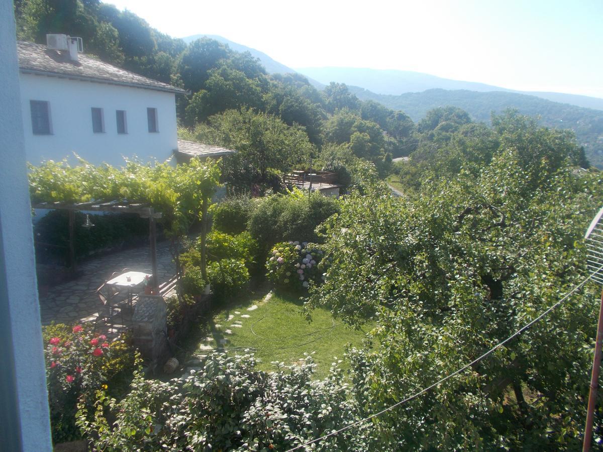 Archontiko Iatridis * Mouresi