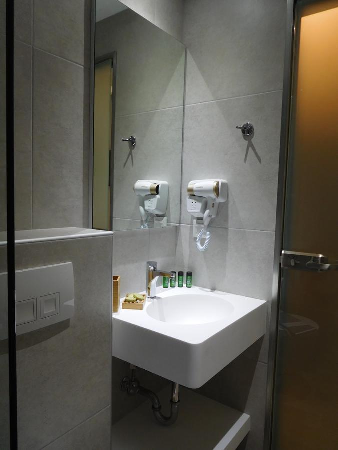 Vozina Aparthotel *