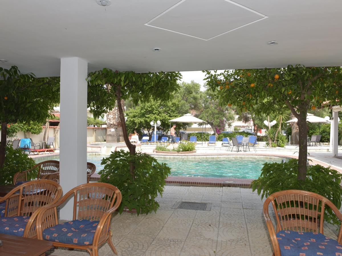 Hotel Australia Sea Front 2*