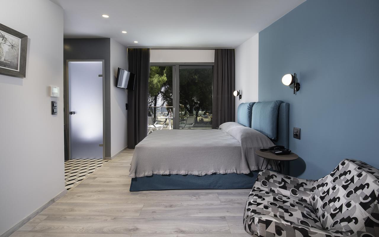 Lagomandra Beach Hotel Hotel