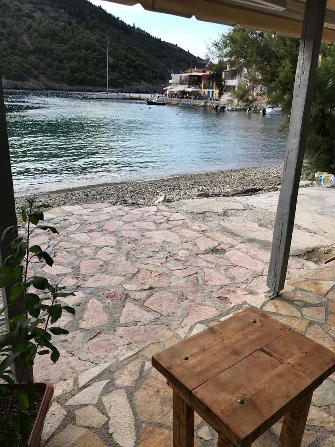 Apartment Assos Sea Front