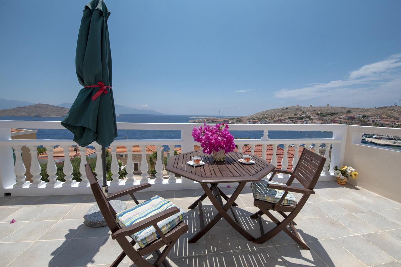 Filoxenia * Chalki Town