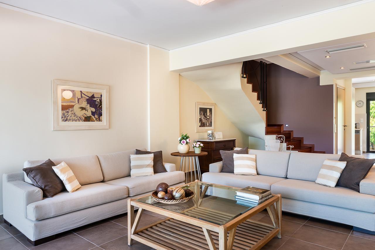 Ismini Villa *
