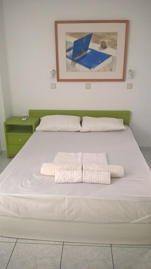 Aparthotel Three Harites 3*