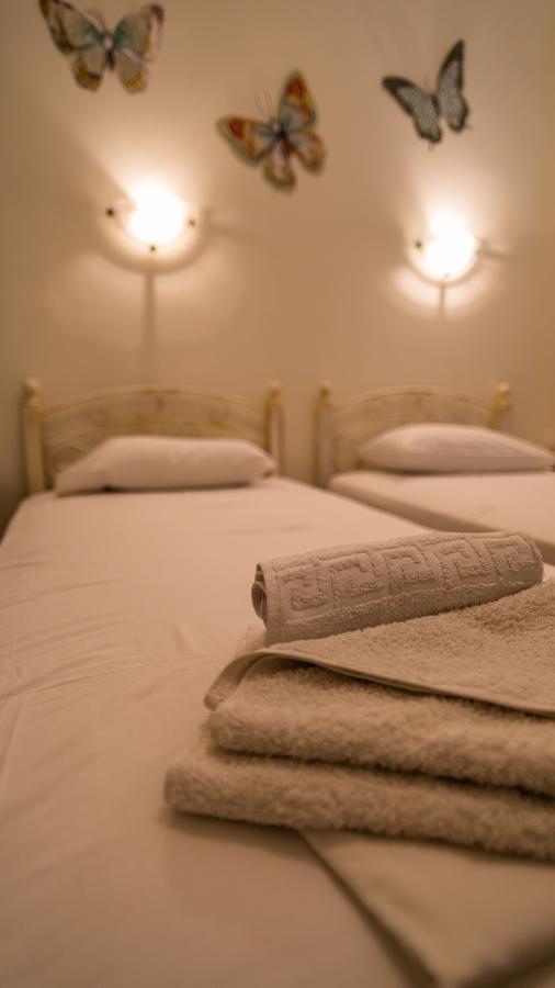 Manthos Place Aparthotel