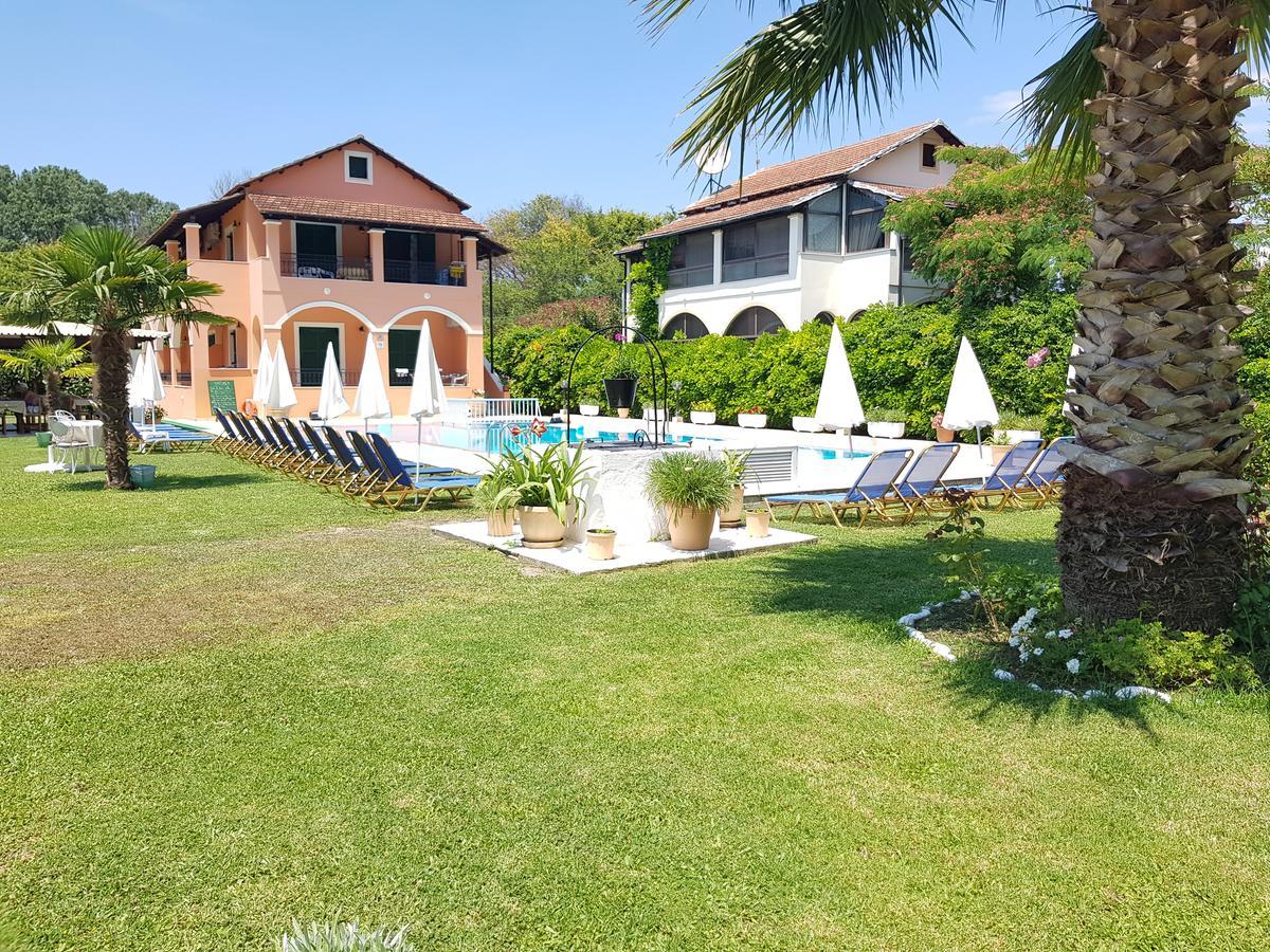 Varvara & Ii * Peroulades (Corfu)