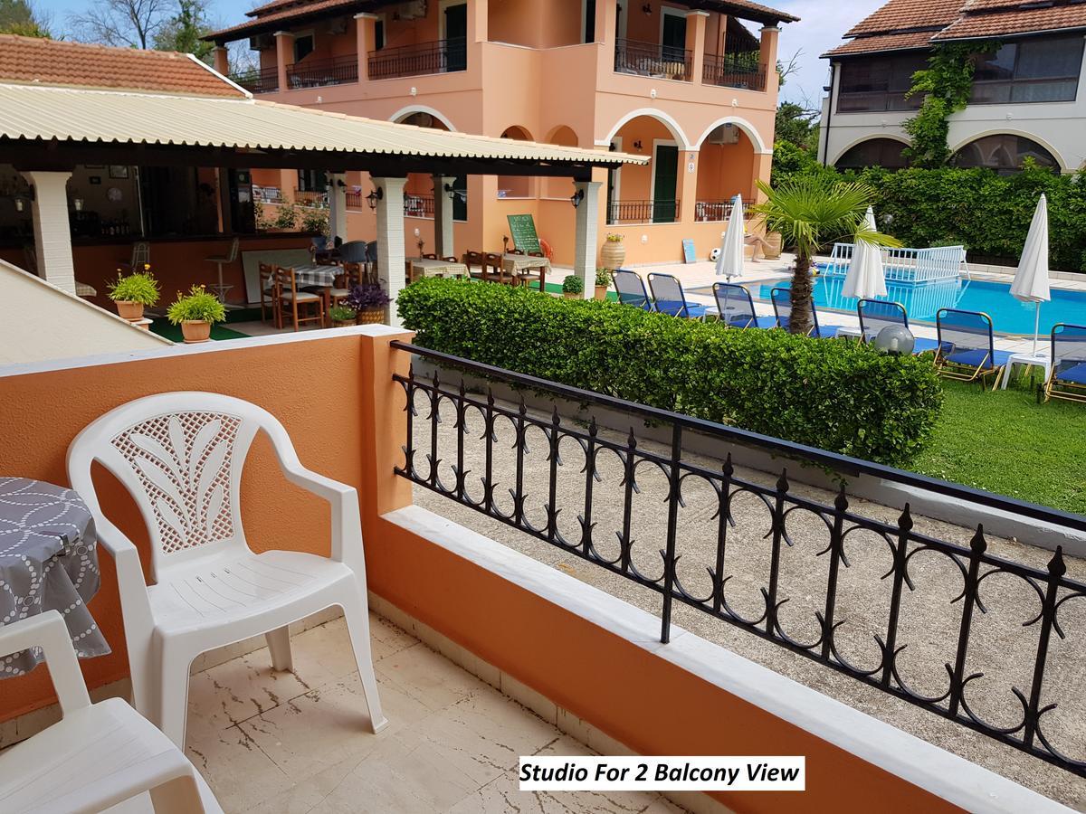 Aparthotel Varvara & Ii