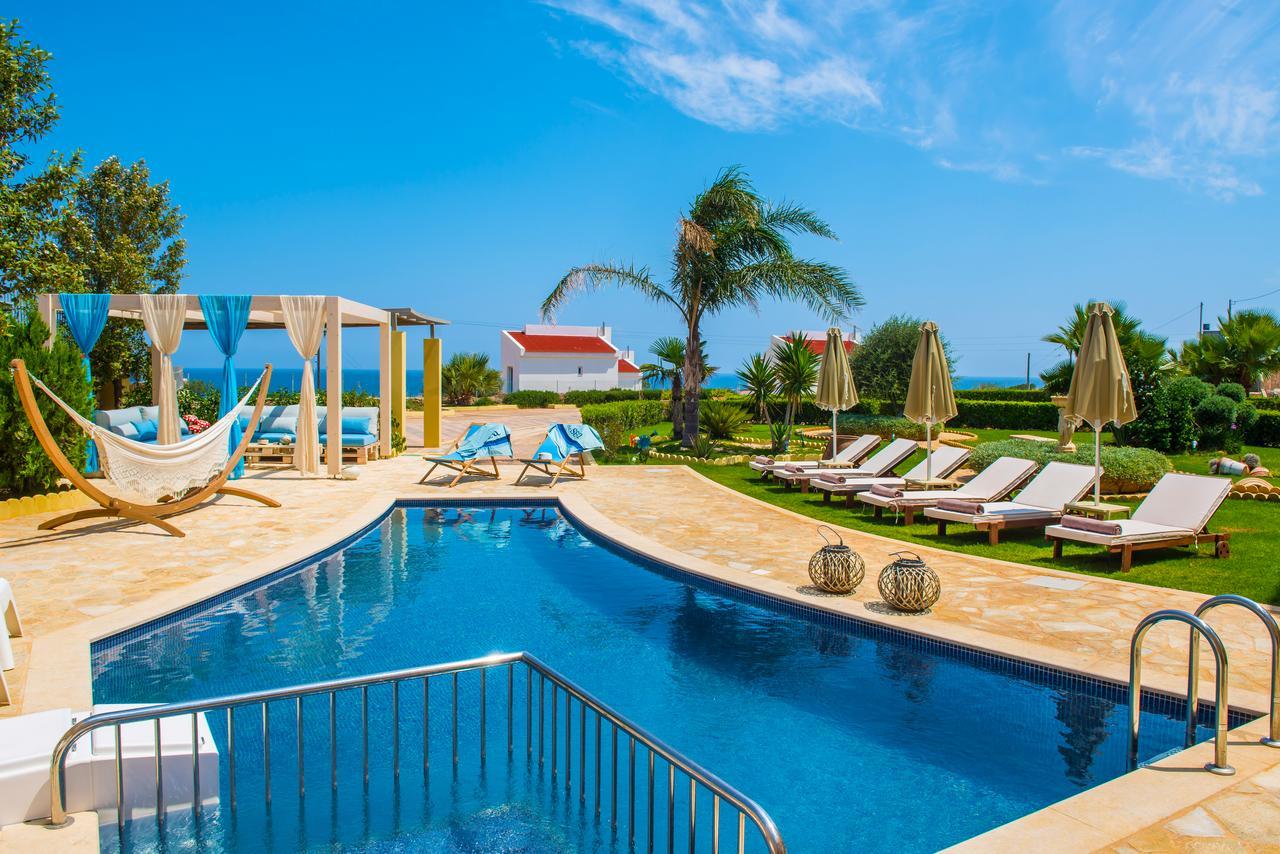 Villa Azzuro With Private Pool By Estia