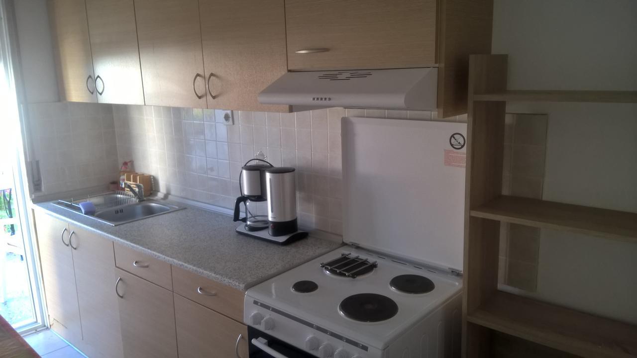 Gkoloi & Apartment *