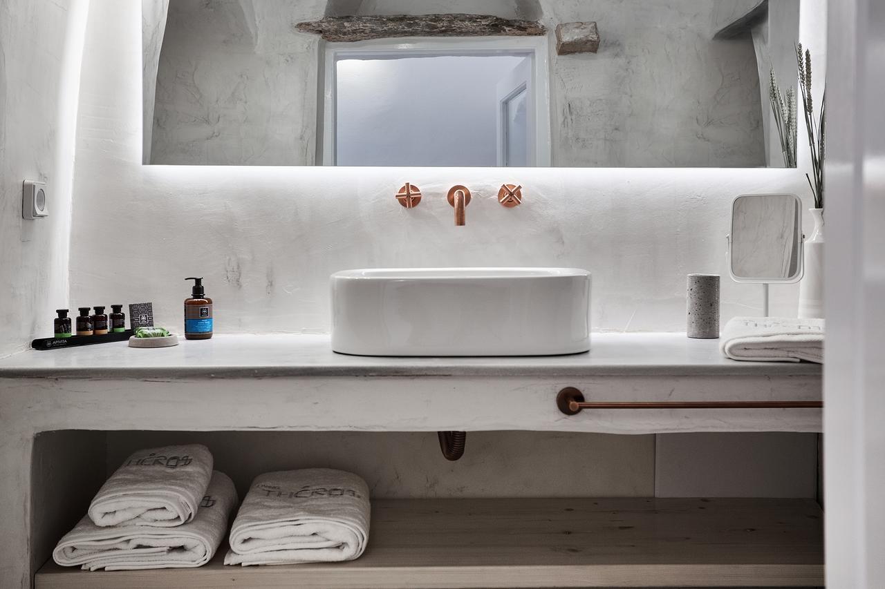 Hotel Living Theros Luxury 3*