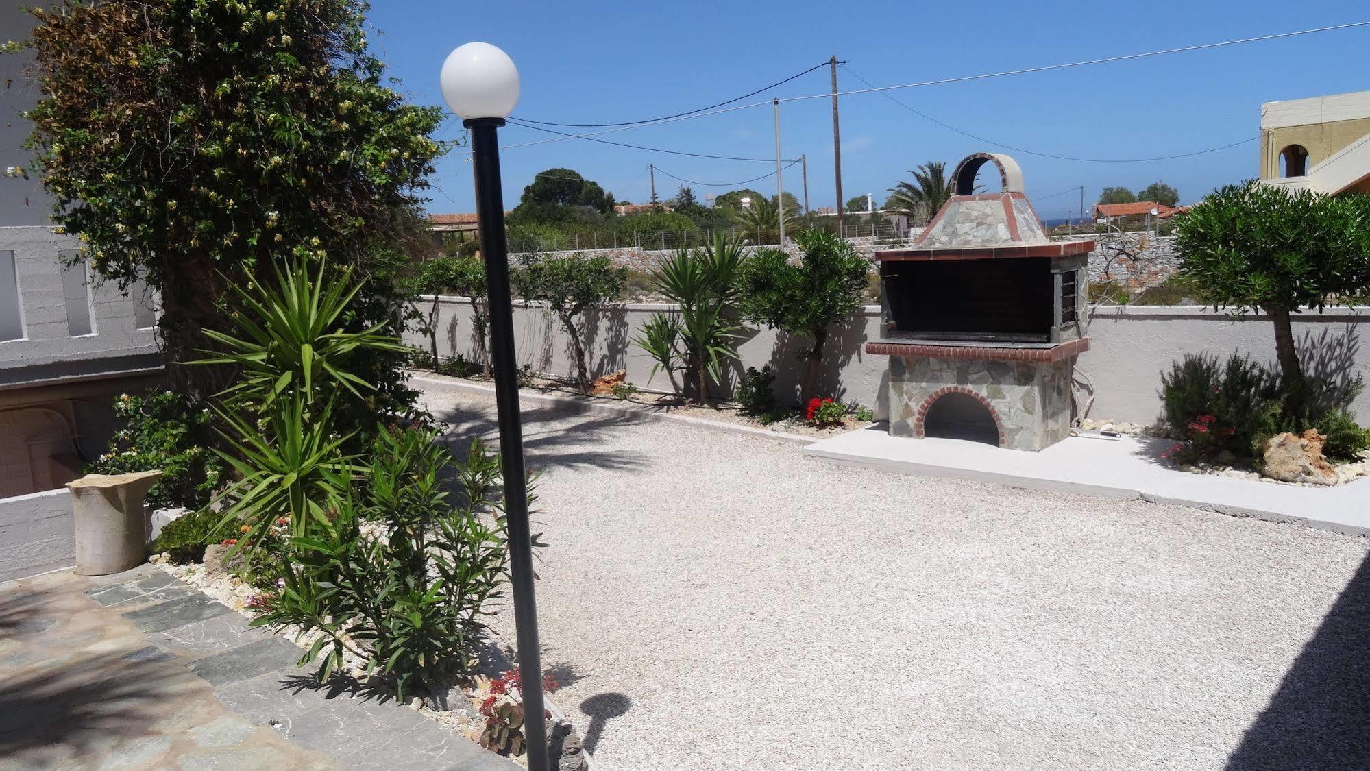 Cathrin * Stavros (Crete)