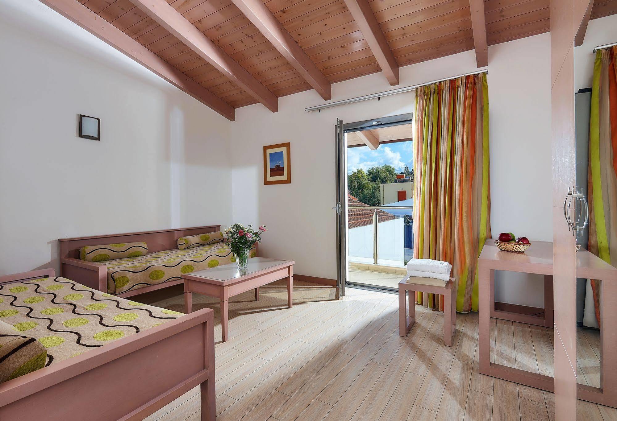 Panormo Hotel 3*
