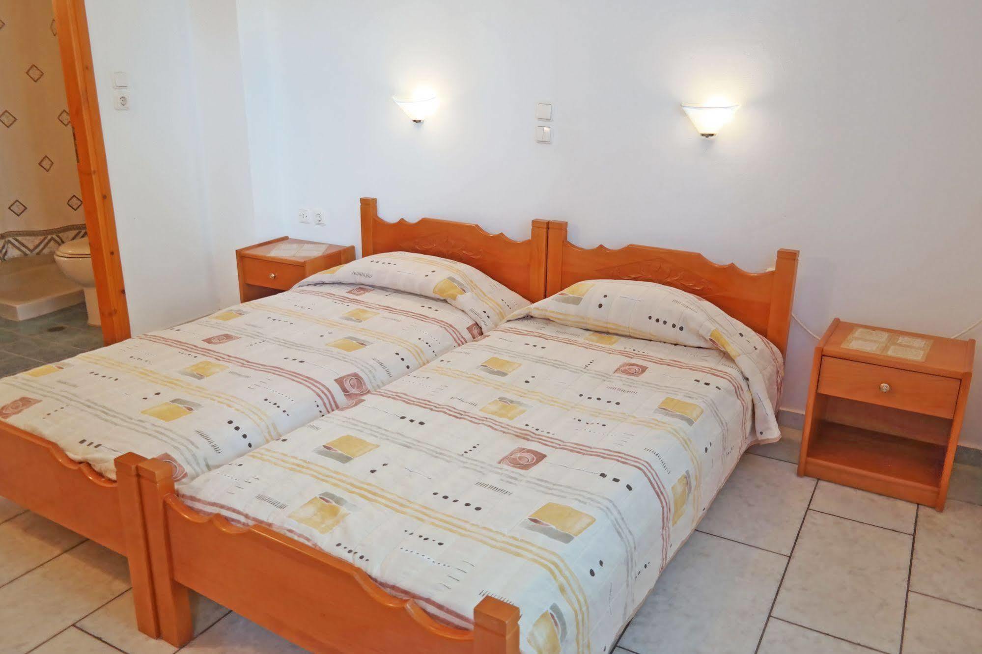 Guest house Karabatsis Naxos City