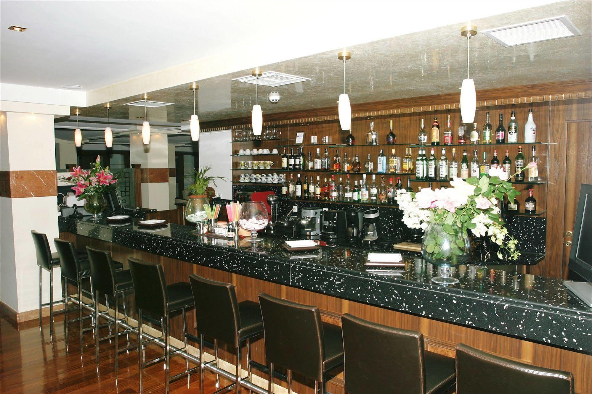 Hotel Crithoni's Paradise 4*