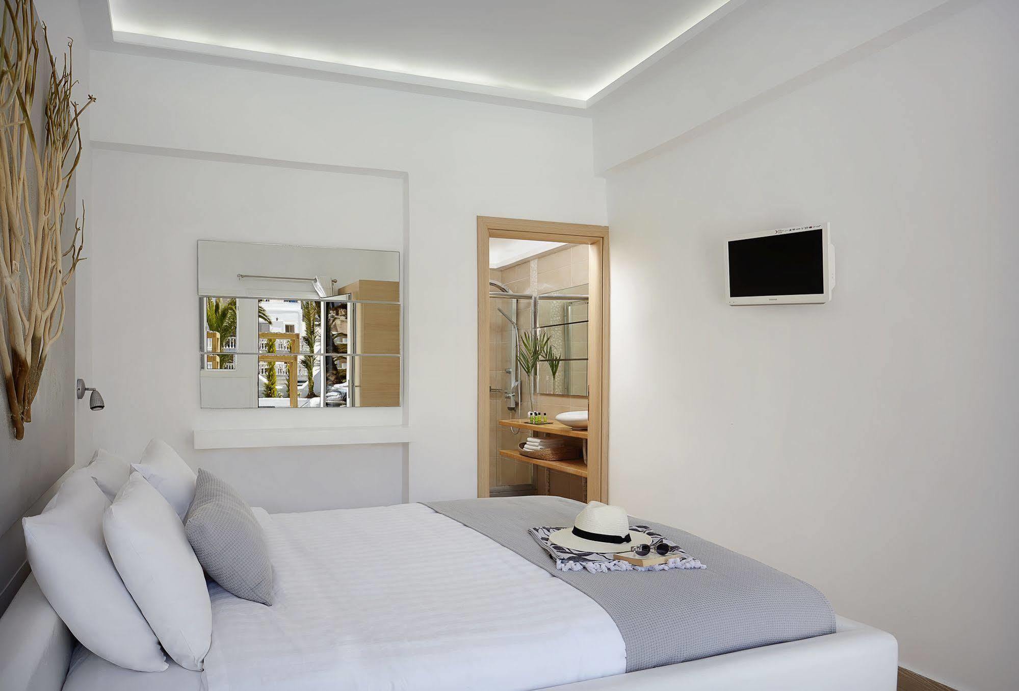 Callia Retreat Hotel Fira (Santorini)