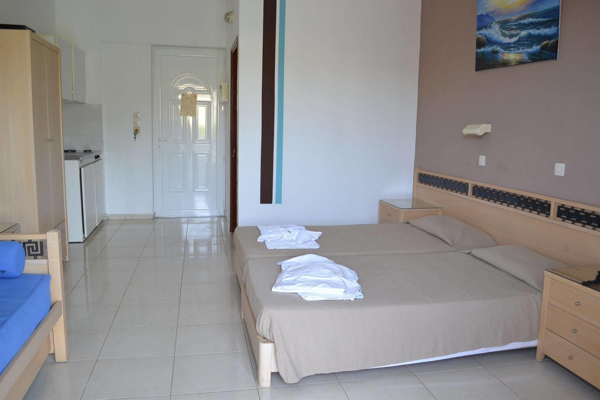 Aparthotel White Palace 2*