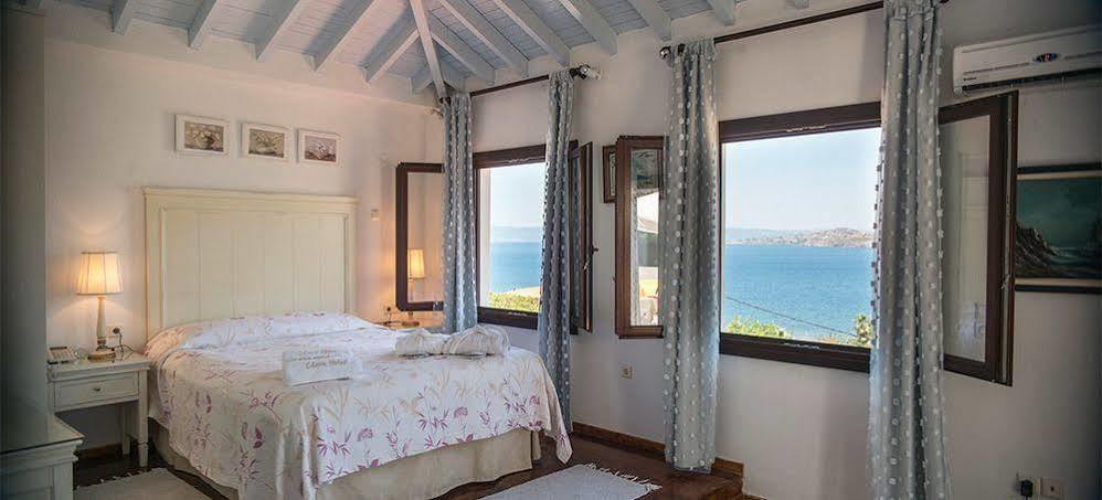 Hotel Clara Petra (Lesbos)