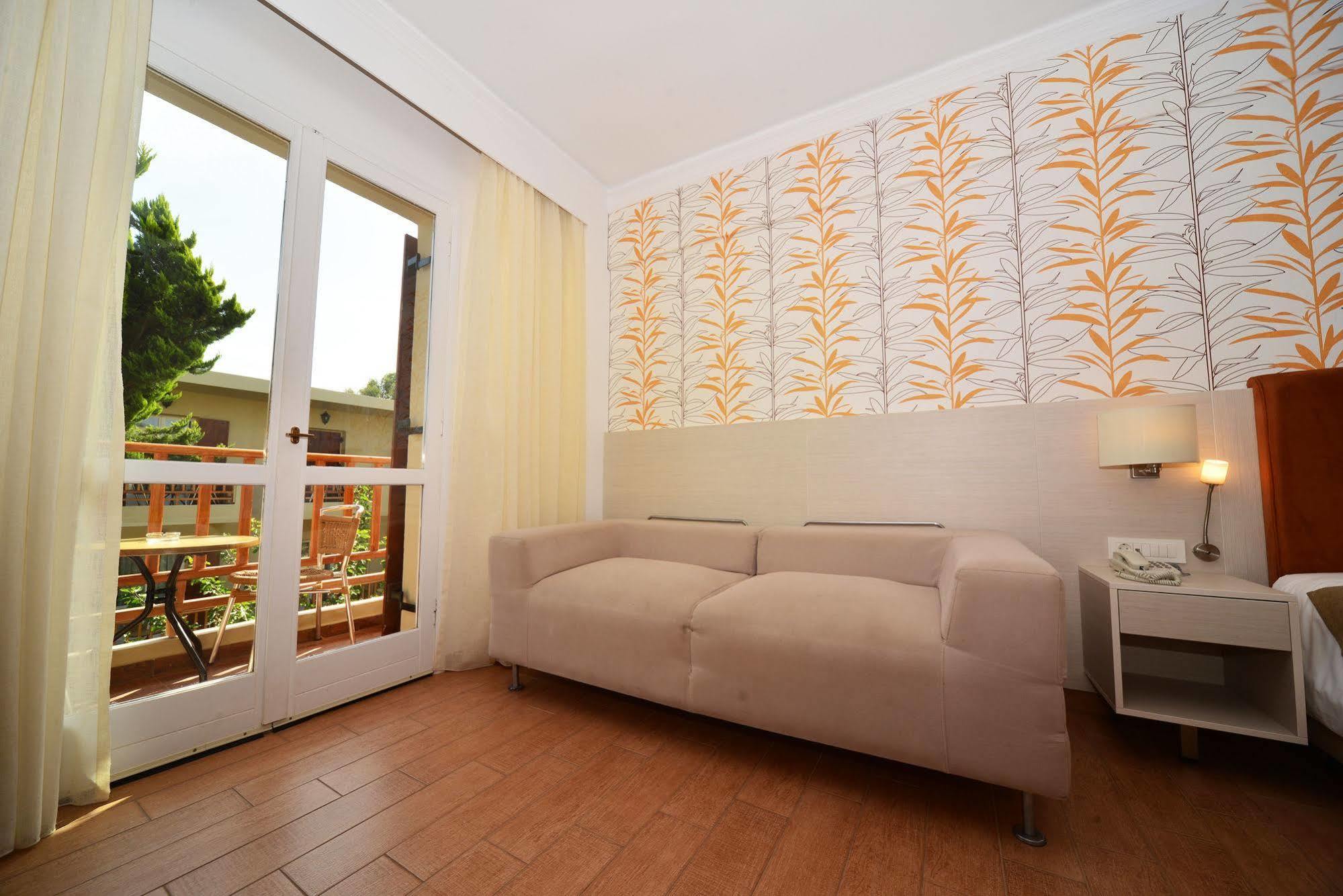 Bay Apartment *