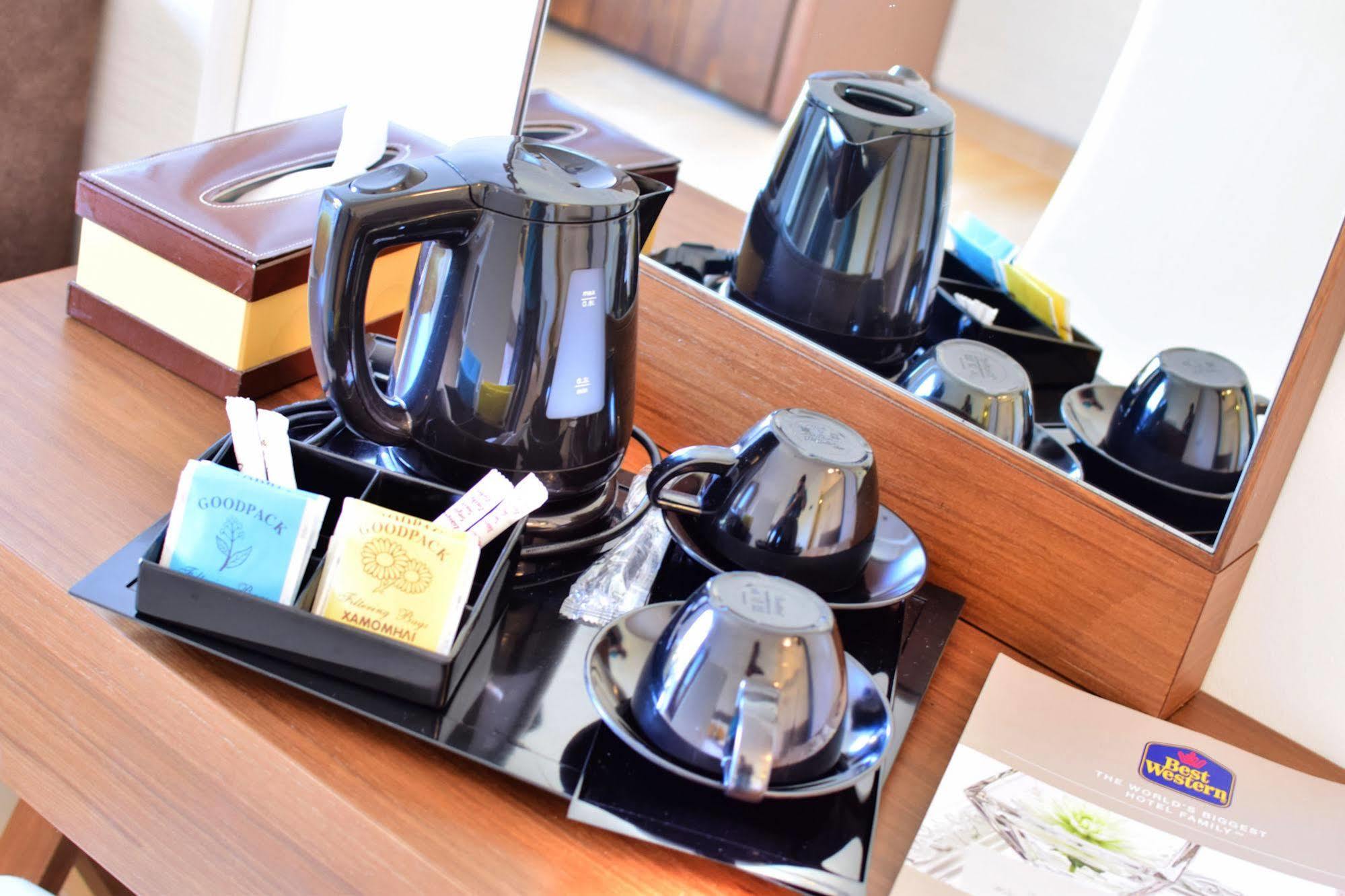 Apartment Bay *