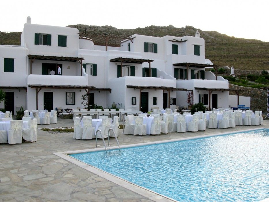 Aparthotel Yakinthos 4*