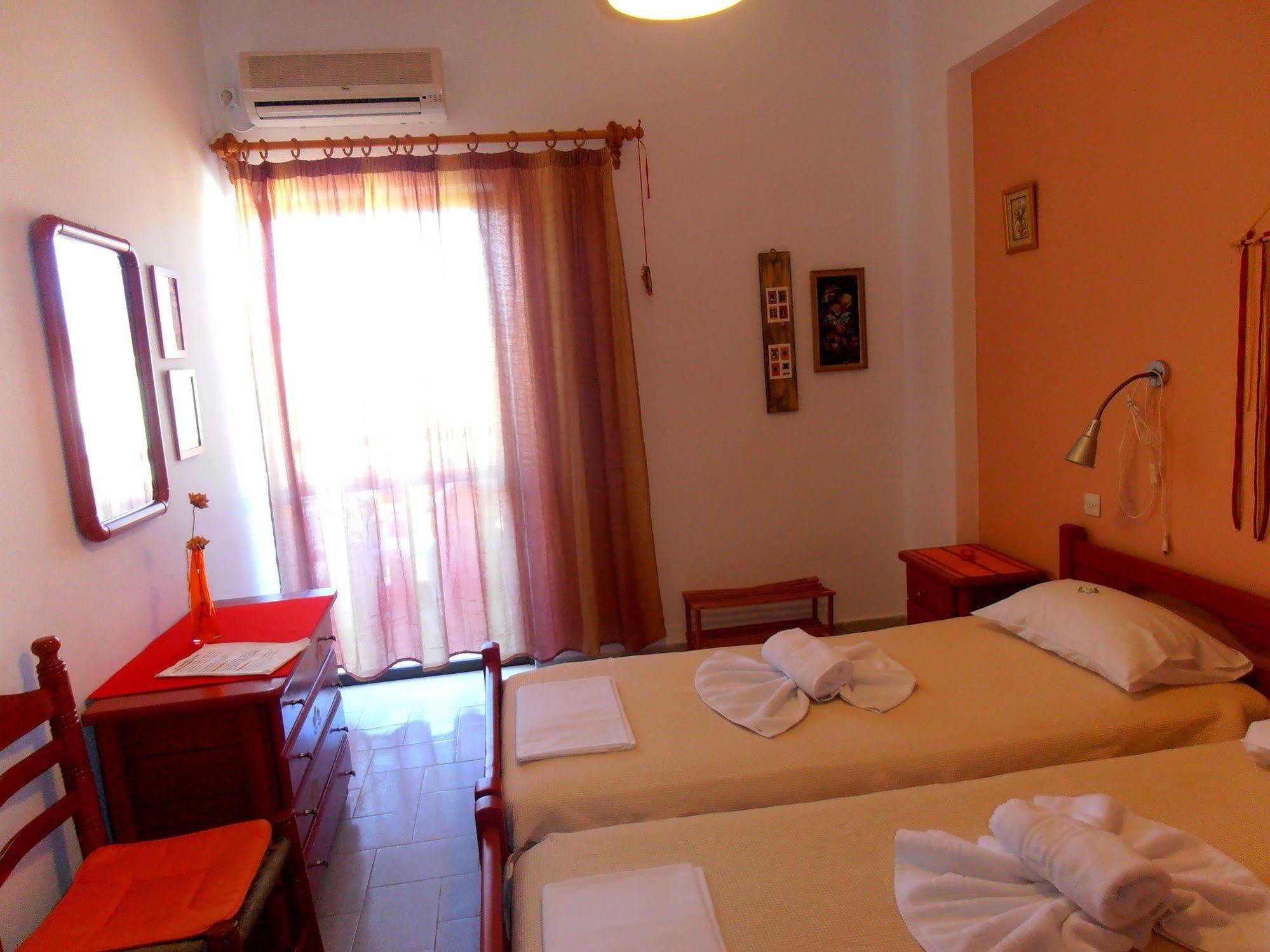 Apokoros Craft Deco Apartments&studios 2*
