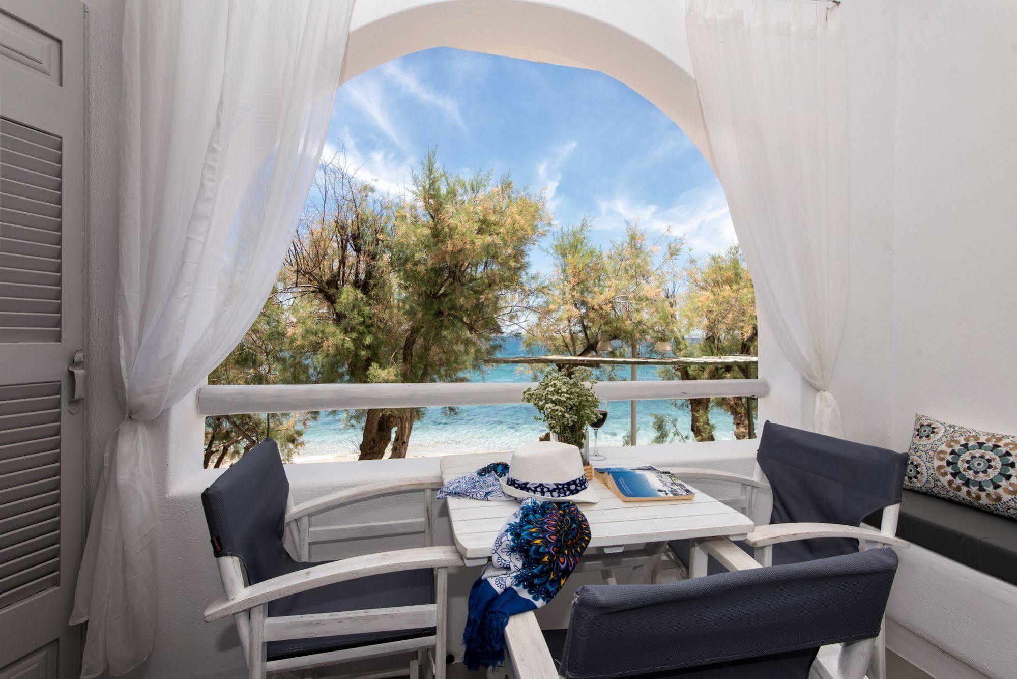 Hotel To Kyma