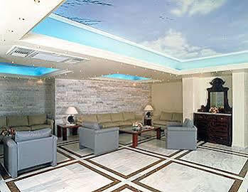 Plaza Vouliagmeni Strand Hotel