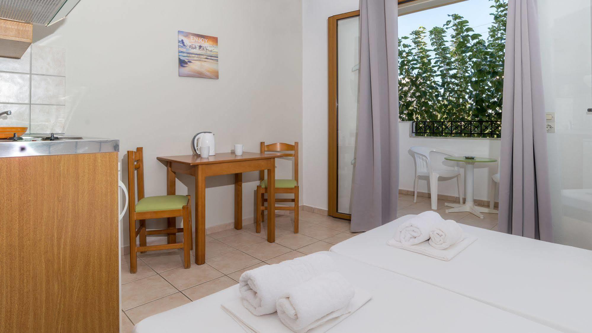 Hotel Newcastle By Estia Malia (Crete)