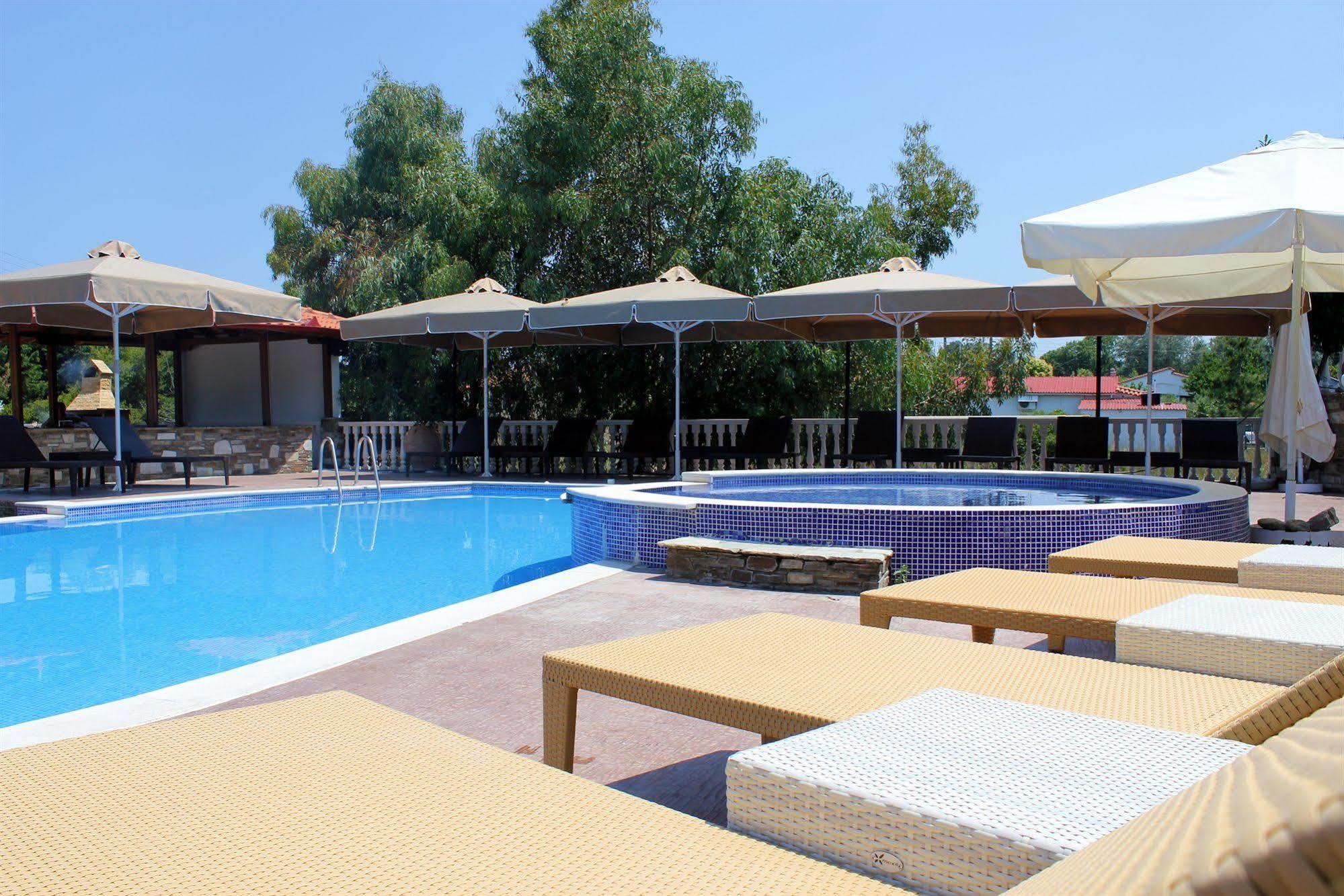 Zeus Hotel