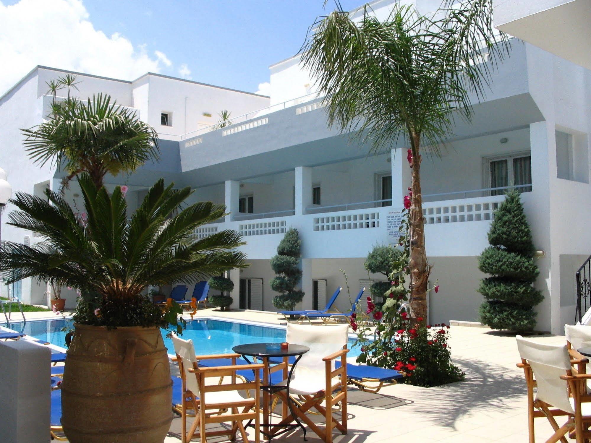 Emerald Hotel Aparthotel