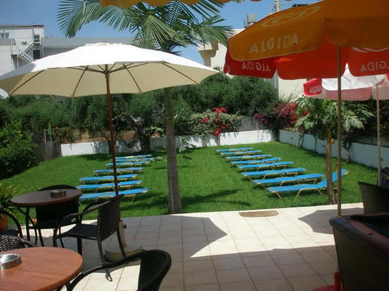 Aparthotel Emerald Hotel 3*