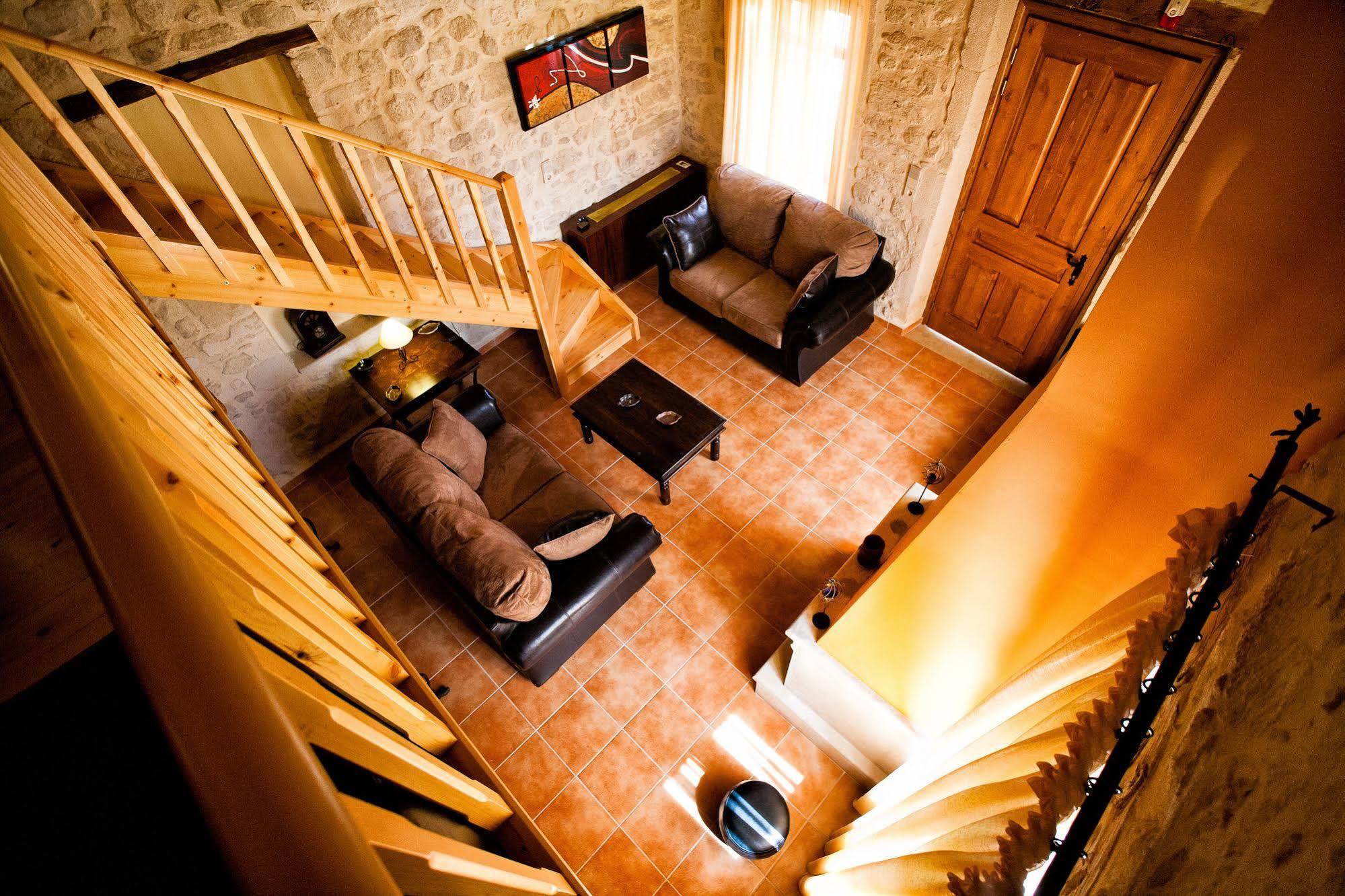 Arcus Suites 4*