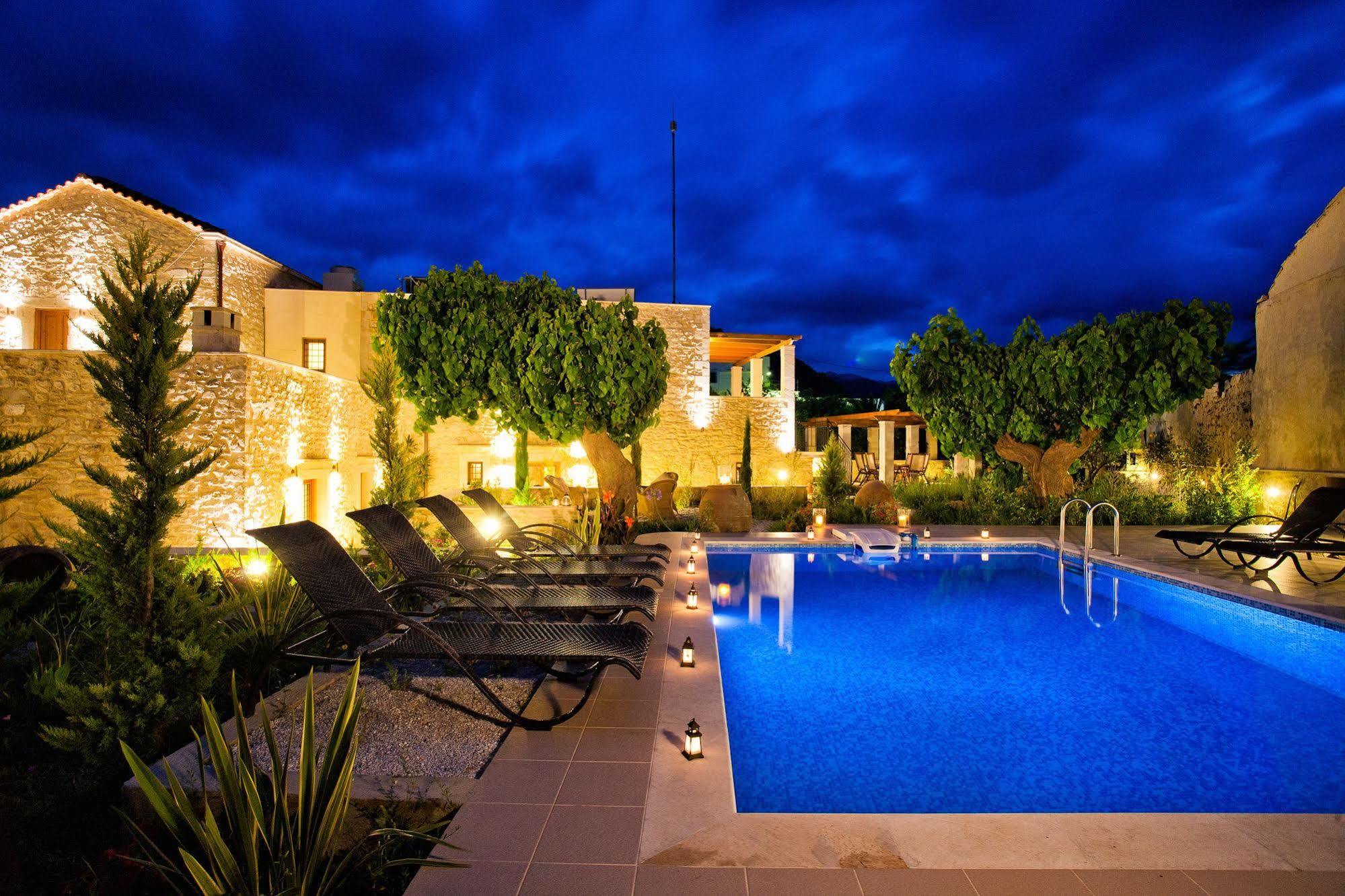 Arcus Suites Argiroupolis