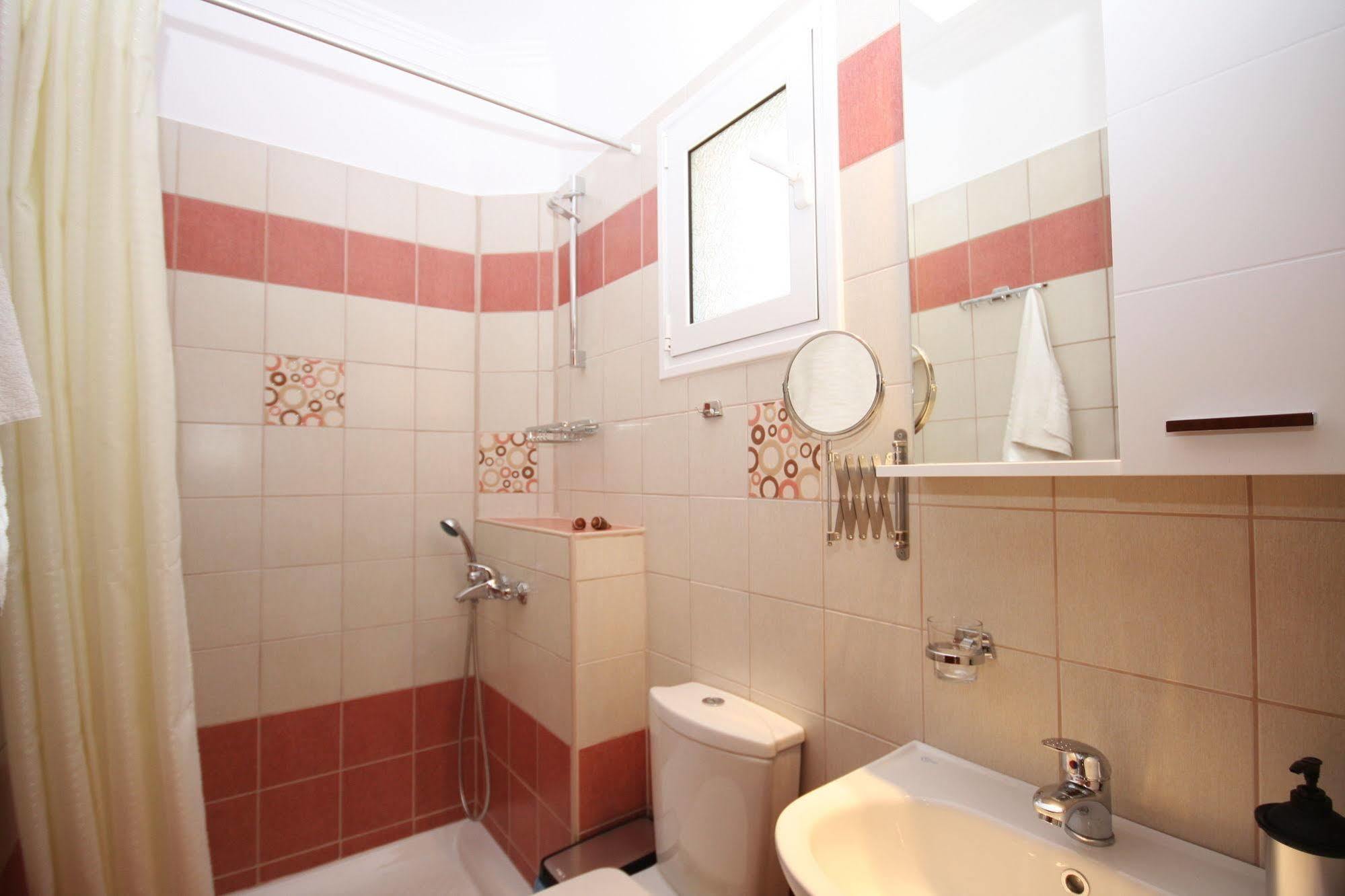 Apartment Kostas Agios Georgios Pagon