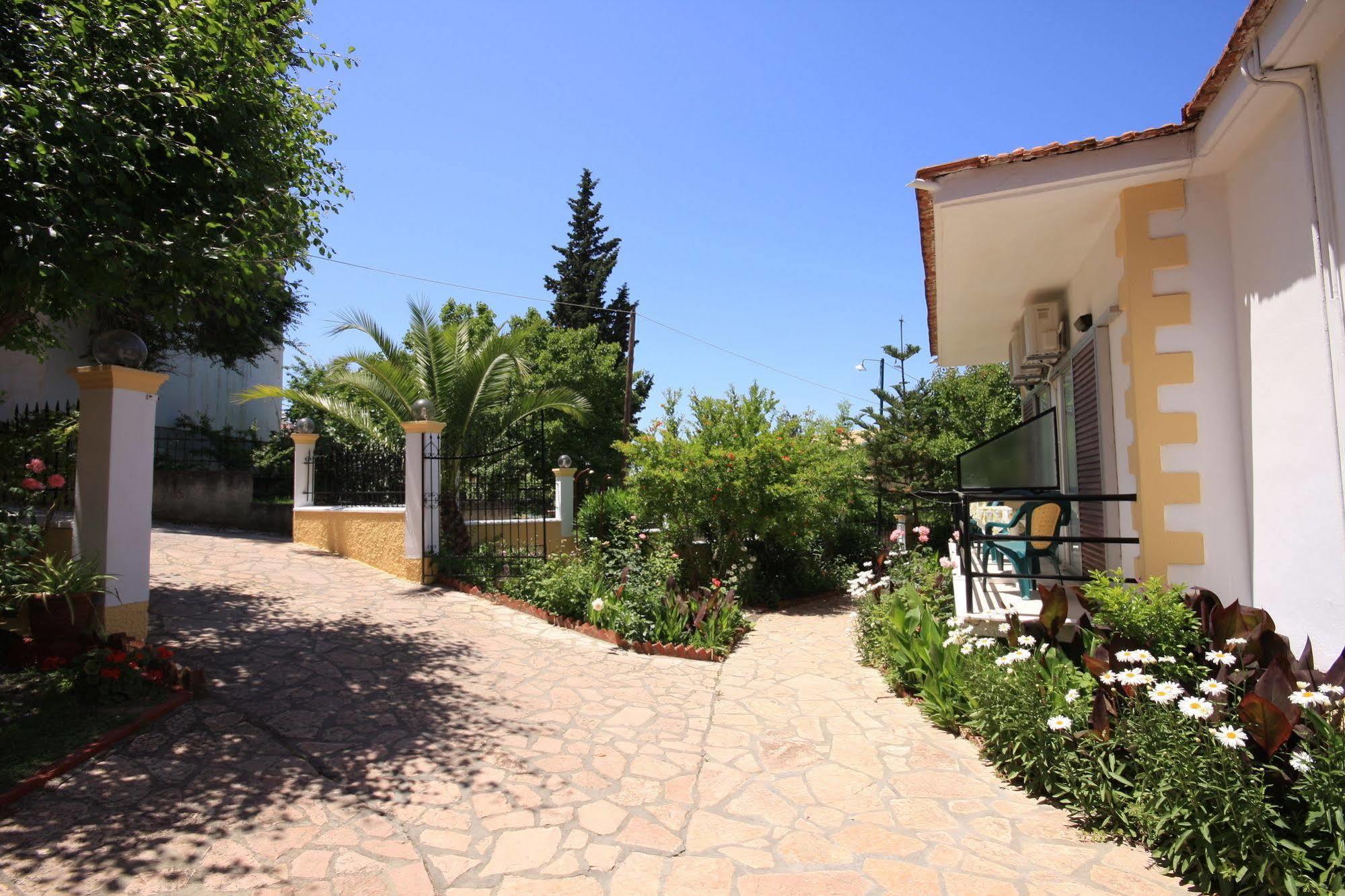 Kostas Apartment